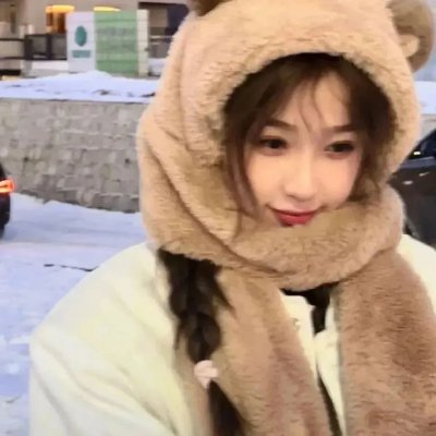 弘大春晓 海报